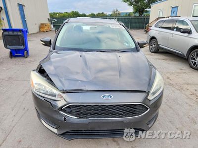 Piąte zdjęcie samochodu w środku: 2016 FORD FOCUS SE VIN:1FADP3F23GL287615 - miniatura