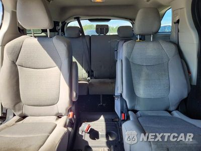 Zdjęcie 10 z 14 samochodu: 2022 TOYOTA SIENNA LE VIN:5TDKRKEC7NS113056 - miniatura