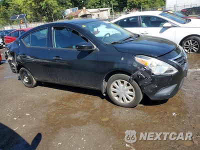 Czwarte zdjęcie samochodu z boku: 2017 NISSAN VERSA 1.6 S PLUS VIN:3N1CN7AP1HL895339 - miniatura