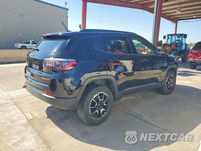 Trzecie zdjęcie samochodu z tyłu: 2025 JEEP COMPASS TRAILHAWK VIN:3C4NJDDN6ST613004 - miniatura