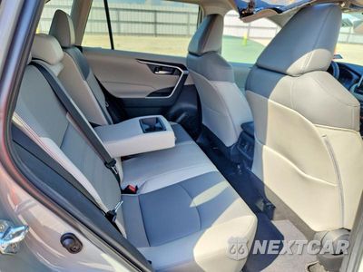 Zdjęcie 10 z 12 samochodu: 2023 TOYOTA RAV4 XLE PREMIUM VIN:2T3C1RFV3PW247858 - miniatura