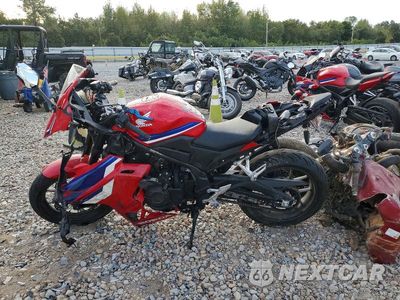 Trzecie zdjęcie samochodu z tyłu: 2025 HONDA CBR500 RA VIN:MLHPC7052S5102106 - miniatura