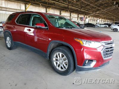 Czwarte zdjęcie samochodu z boku: 2019 CHEVROLET TRAVERSE LT VIN:1GNERGKWXKJ126747 - miniatura