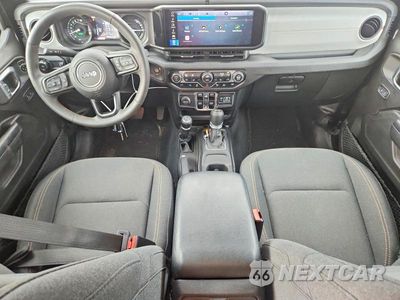 Zdjęcie 8 z 13 samochodu: 2024 JEEP WRANGLER 4XE VIN:1C4RJXN69RW215235 - miniatura