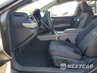 Zdjęcie 7 z 12 samochodu: 2023 TOYOTA CAMRY LE VIN:4T1C11AK4PU834819 - miniatura