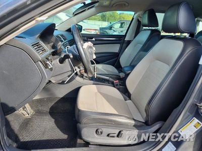Zdjęcie 7 z 12 samochodu: 2014 VOLKSWAGEN PASSAT SE VIN:1VWBT7A33EC085419 - miniatura