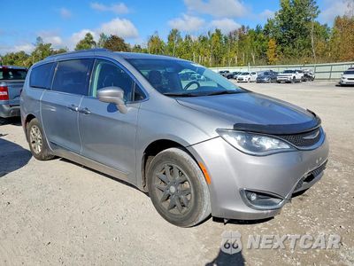 Czwarte zdjęcie samochodu z boku: 2020 CHRYSLER PACIFICA TOURING L VIN:2C4RC1BG3LR133652 - miniatura