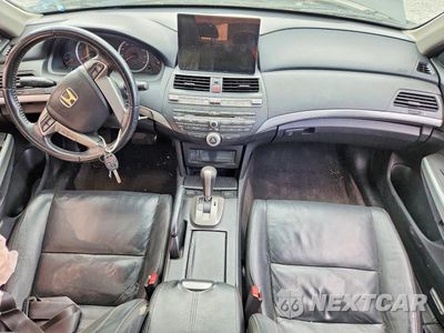 Zdjęcie 8 z 12 samochodu: 2010 HONDA ACCORD EXL VIN:1HGCP2F84AA068719 - miniatura