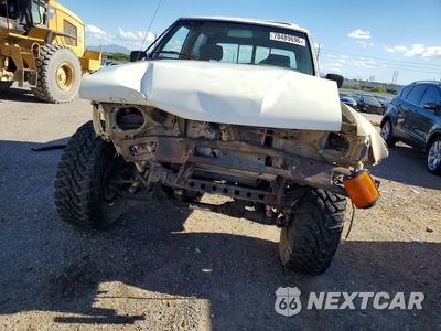 Piąte zdjęcie samochodu w środku: 1986 TOYOTA PICKUP RN63 STD VIN:JT4RN63R7G0074158 - miniatura
