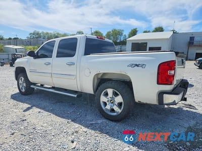 Drugie zdjęcie samochodu z przodu: 2011 CHEVROLET SILVERADO K1500 LTZ VIN:3GCPKTE35BG168521 - miniatura