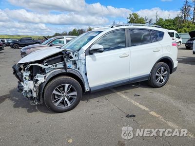 2017 TOYOTA RAV4 XLE JTMRFREV8HJ113649 - główne zdjęcie licytacji z USA - miniatura