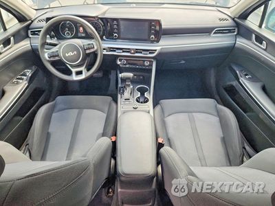 Zdjęcie 8 z 13 samochodu: 2022 KIA K5 LXS VIN:5XXG14J2XNG109722 - miniatura