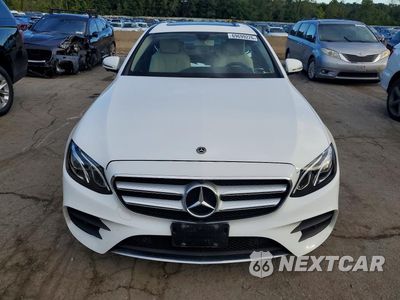 Piąte zdjęcie samochodu w środku: 2019 MERCEDES-BENZ E 300 4MATIC VIN:WDDZF4KB7KA672362 - miniatura