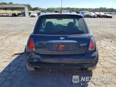 Zdjęcie 6 z 12 samochodu: 2006 MINI COOPER VIN:WMWRC33576TK16231 - miniatura