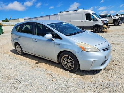 Czwarte zdjęcie samochodu z boku: 2012 TOYOTA PRIUS V THREE VIN:JTDZN3EU9C3175999 - miniatura