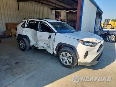 Czwarte zdjęcie samochodu z boku: 2020 TOYOTA RAV4 LE VIN:JTMF1RFV7LD057470 - miniatura