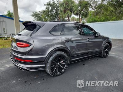 Trzecie zdjęcie samochodu z tyłu: 2022 BENTLEY BENTAYGA SPEED VIN:SJAAR2ZV0NC015335 - miniatura