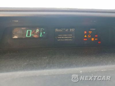 Zdjęcie 9 z 12 samochodu: 2013 TOYOTA PRIUS C ONE VIN:JTDKDTB32D1543551 - miniatura