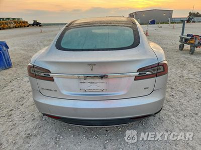 Zdjęcie 6 z 12 samochodu: 2013 TESLA MODEL S VIN:5YJSA1CN0DFP17301 - miniatura