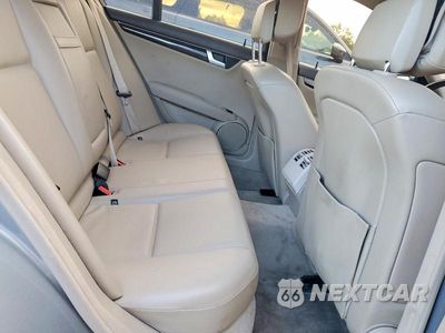 Zdjęcie 10 z 12 samochodu: 2013 MERCEDES-BENZ C 300 4MATIC VIN:WDDGF8AB7DA817760 - miniatura