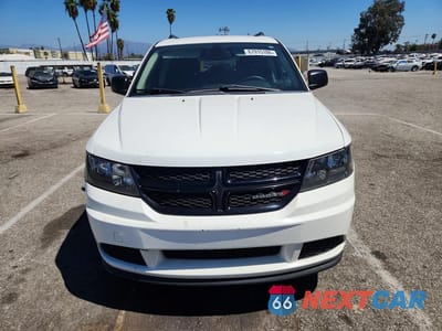 Piąte zdjęcie samochodu w środku: 2018 DODGE JOURNEY SE VIN:3C4PDCAB3JT383814 - miniatura