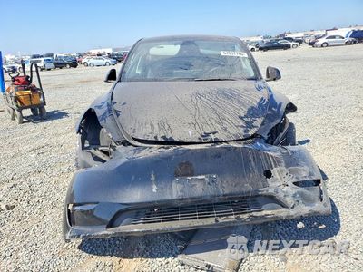Piąte zdjęcie samochodu w środku: 2023 TESLA MODEL Y VIN:7SAYGDEF2PF865716 - miniatura