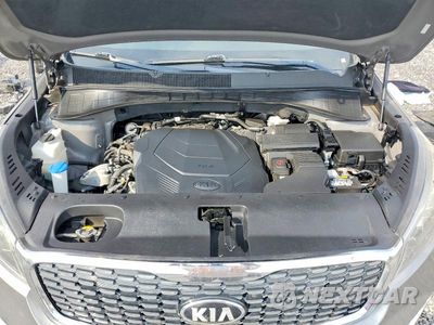 Zdjęcie 12 z 13 samochodu: 2019 KIA SORENTO SX V6 VIN:5XYPKDA56KG445981 - miniatura