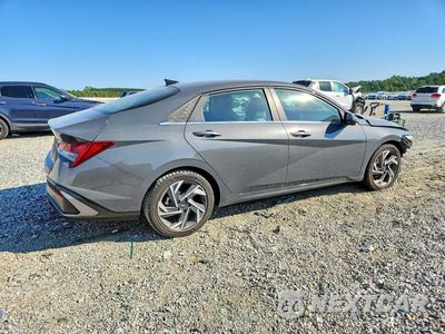 Trzecie zdjęcie samochodu z tyłu: 2024 HYUNDAI ELANTRA LIMITED VIN:KMHLP4DG5RU796995 - miniatura