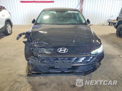 Piąte zdjęcie samochodu w środku: 2024 HYUNDAI ELANTRA SEL VIN:KMHLS4DG0RU769914 - miniatura