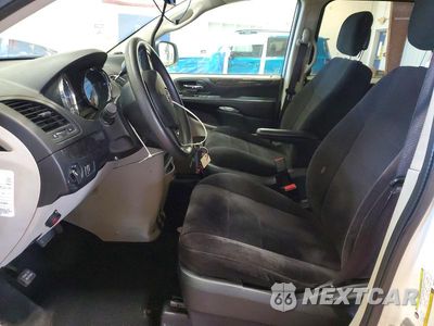 Zdjęcie 7 z 13 samochodu: 2013 DODGE GRAND CARAVAN SE VIN:2C4RDGBG8DR762616 - miniatura