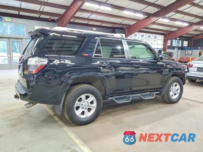 Trzecie zdjęcie samochodu z tyłu: 2016 TOYOTA 4RUNNER SR5 VIN:JTEBU5JR2G5303801 - miniatura