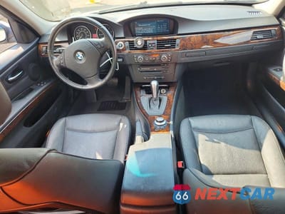 Zdjęcie 8 z 12 samochodu: 2007 BMW 3ER XI VIN:WBAVC935X7KX57184 - miniatura