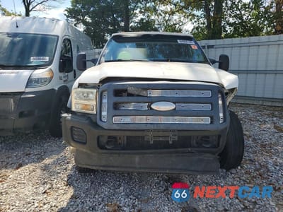 Piąte zdjęcie samochodu w środku: 2007 FORD F550 SUPER DUTY VIN:1FDAW57P07EB01373 - miniatura