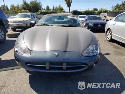 Piąte zdjęcie samochodu w środku: 2000 JAGUAR XK8 VIN:SAJJA42C0YNA09249 - miniatura