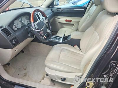 Zdjęcie 7 z 11 samochodu: 2005 CHRYSLER 300C VIN:2C3AA63H65H529028 - miniatura