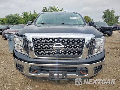 Piąte zdjęcie samochodu w środku: 2018 NISSAN TITAN SV VIN:1N6AA1E5XJN546768 - miniatura