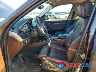 Zdjęcie 7 z 13 samochodu: 2014 BMW X5 XDRIVE35D VIN:5UXKS4C56E0J97053 - miniatura