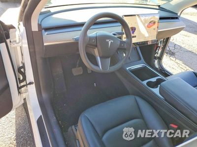Zdjęcie 8 z 13 samochodu: 2022 TESLA MODEL Y VIN:7SAYGDEE0NA015357 - miniatura