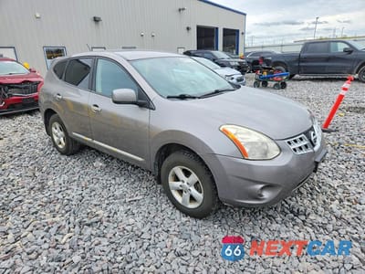 Czwarte zdjęcie samochodu z boku: 2013 NISSAN ROGUE S VIN:JN8AS5MV0DW630402 - miniatura