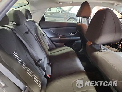 Zdjęcie 10 z 13 samochodu: 2025 HYUNDAI ELANTRA SEL VIN:KMHLS4DG3SU015220 - miniatura