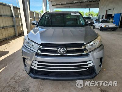 Piąte zdjęcie samochodu w środku: 2017 TOYOTA HIGHLANDER XLE VIN:5TDKZRFH8HS516910 - miniatura