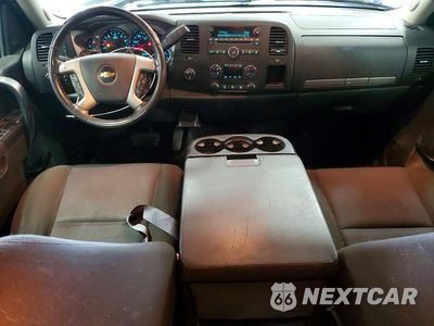 Zdjęcie 8 z 13 samochodu: 2011 CHEVROLET SILVERADO K1500 LT VIN:3GCPKSE3XBG297865 - miniatura