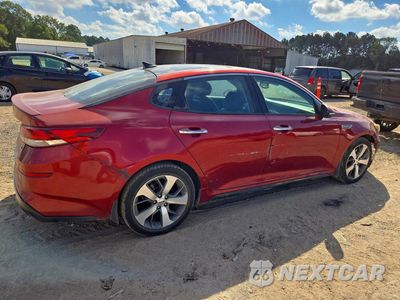 Trzecie zdjęcie samochodu z tyłu: 2019 KIA OPTIMA S VIN:5XXGT4L35KG293236 - miniatura