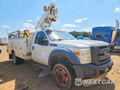 Czwarte zdjęcie samochodu z boku: 2013 FORD F450 SUPER DUTY BUCKET TRUCK VIN:1FDUF4GY5DEB54291 - miniatura
