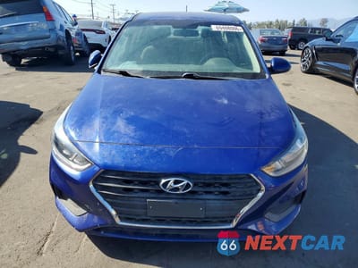 Piąte zdjęcie samochodu w środku: 2018 HYUNDAI ACCENT SE VIN:3KPC24A31JE005658 - miniatura