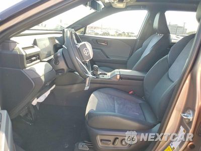 Zdjęcie 7 z 14 samochodu: 2026 TOYOTA RAV4 PLUG-IN HYBRID XSE VIN:JTM7ERAV8TD022713 - miniatura