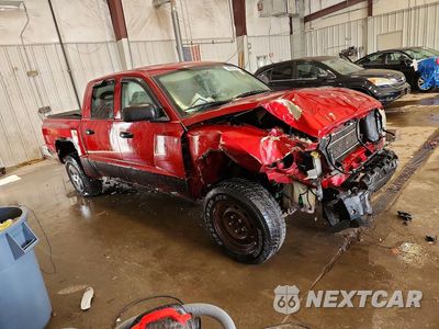 Czwarte zdjęcie samochodu z boku: 2006 DODGE DAKOTA QUAD SLT VIN:1D7HW48NX6S521416 - miniatura
