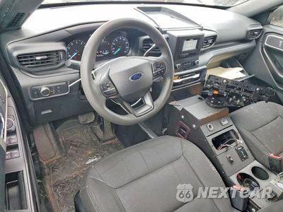Zdjęcie 8 z 13 samochodu: 2021 FORD EXPLORER POLICE INTERCEPTOR VIN:1FM5K8AW9MNA05719 - miniatura