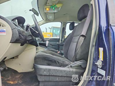 Zdjęcie 7 z 13 samochodu: 2015 DODGE GRAND CARAVAN SE VIN:2C4RDGBG2FR570398 - miniatura