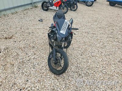 Piąte zdjęcie samochodu w środku: 2021 KAWASAKI EX400 VIN:JKAEXKH14MDAB9443 - miniatura